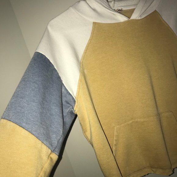 Sweatshirt Crop Top - Picture 2 of 2